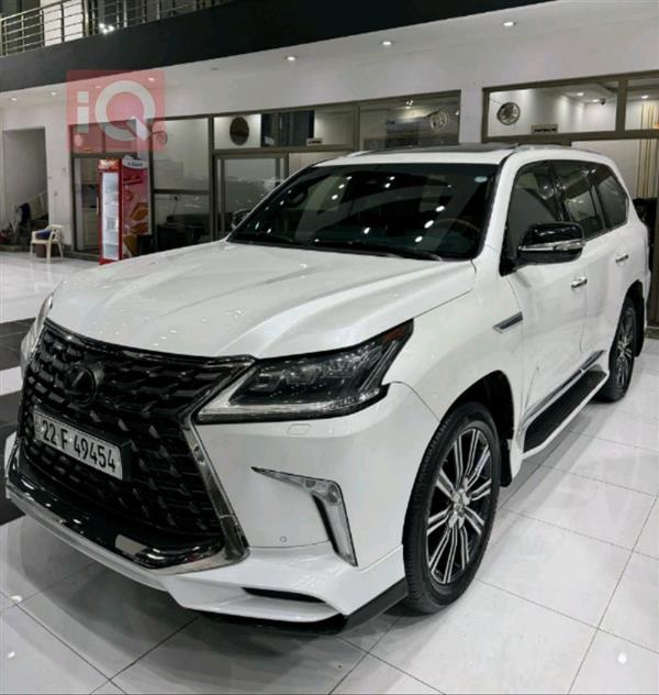 Lexus for sale in Iraq